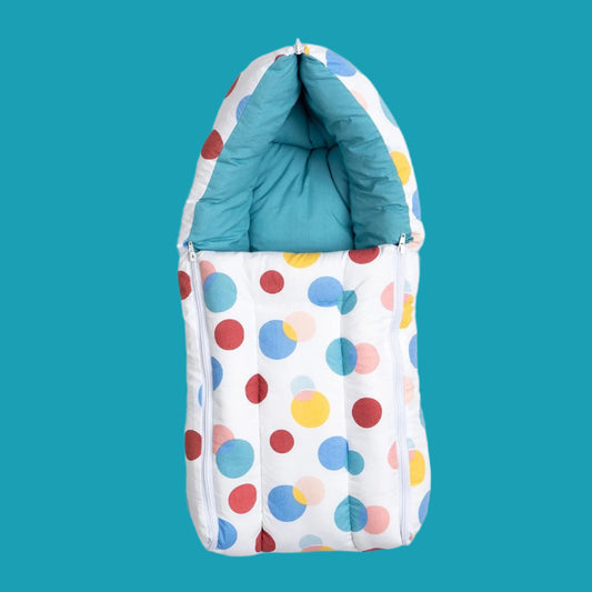 3-in-1 Baby Sleeping Bag & Carry Nest | Cotton Bedding Set for Infants in Polka Dot Style 🟠👶✨