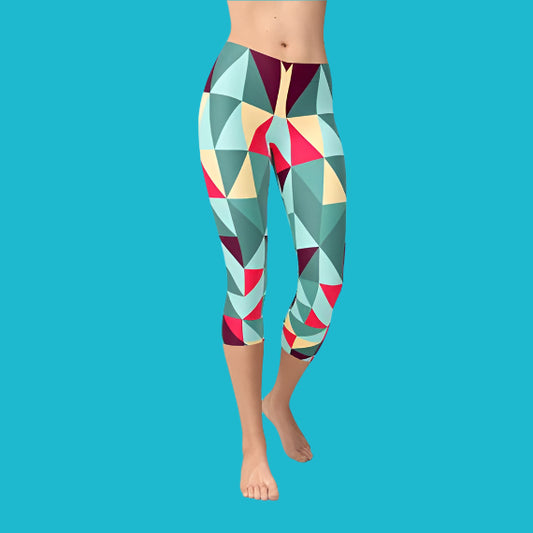 Women's Capri Leggings with Geometric Triangle Print – Vibrant, Flexible & Squat-Proof Activewear 🔺💪