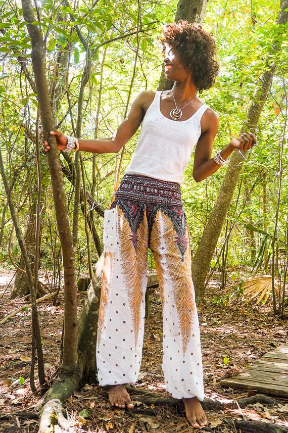 🌸 White Peacock Boho Pants for Women – Stylish Hippie & Yoga Pants 🌿